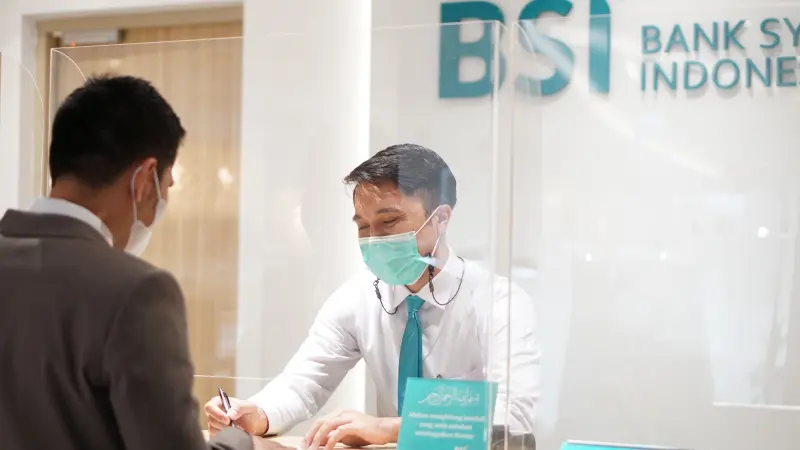 Hadapi Tantangan Era Digital, Komut BSI: Industri Keuangan Syariah Perlu Konsolidasi