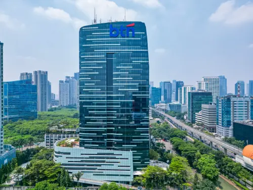 Bukan Cuma KPR, Bos BTN Buka-bukaan Strategi Jadi Bank Keluarga RI