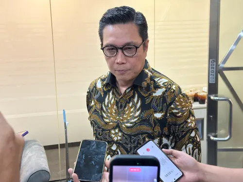 IHSG Ambles ke Posisi Terendah Era Pandemi, Ini Respons Bos Bursa